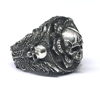 THE THIRD EYE SKULL RING