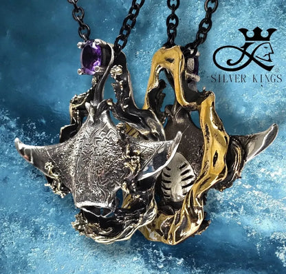 Manta Ray Pendant with chain (Amethyst stones)