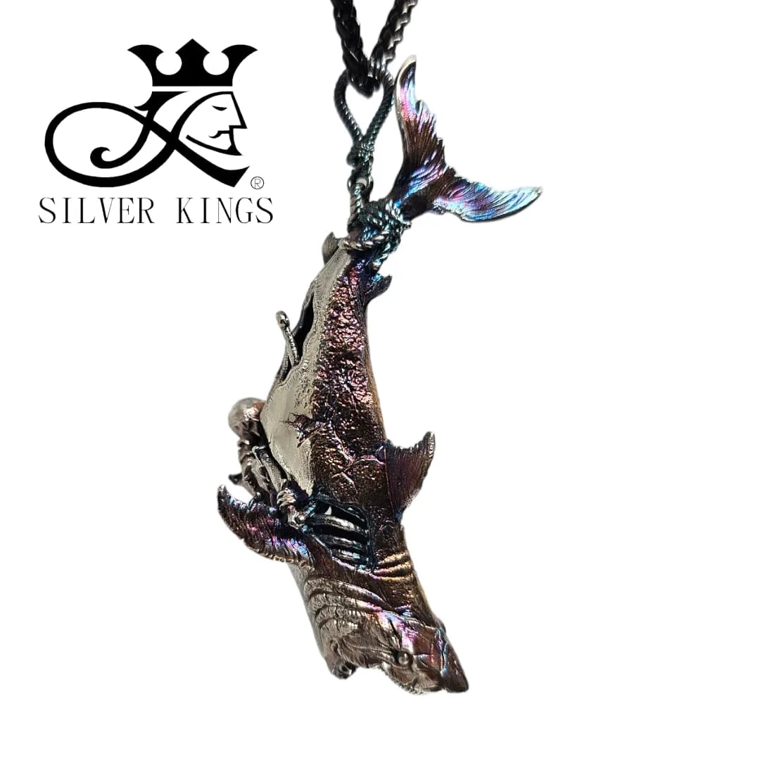 Jaws Pendant with chain