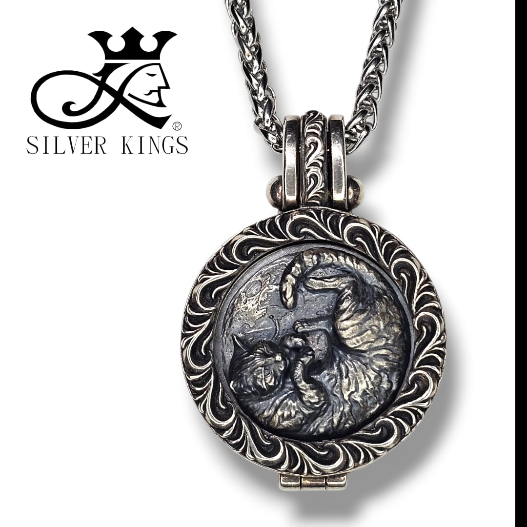 Moonlight Cat Pendant Infinity