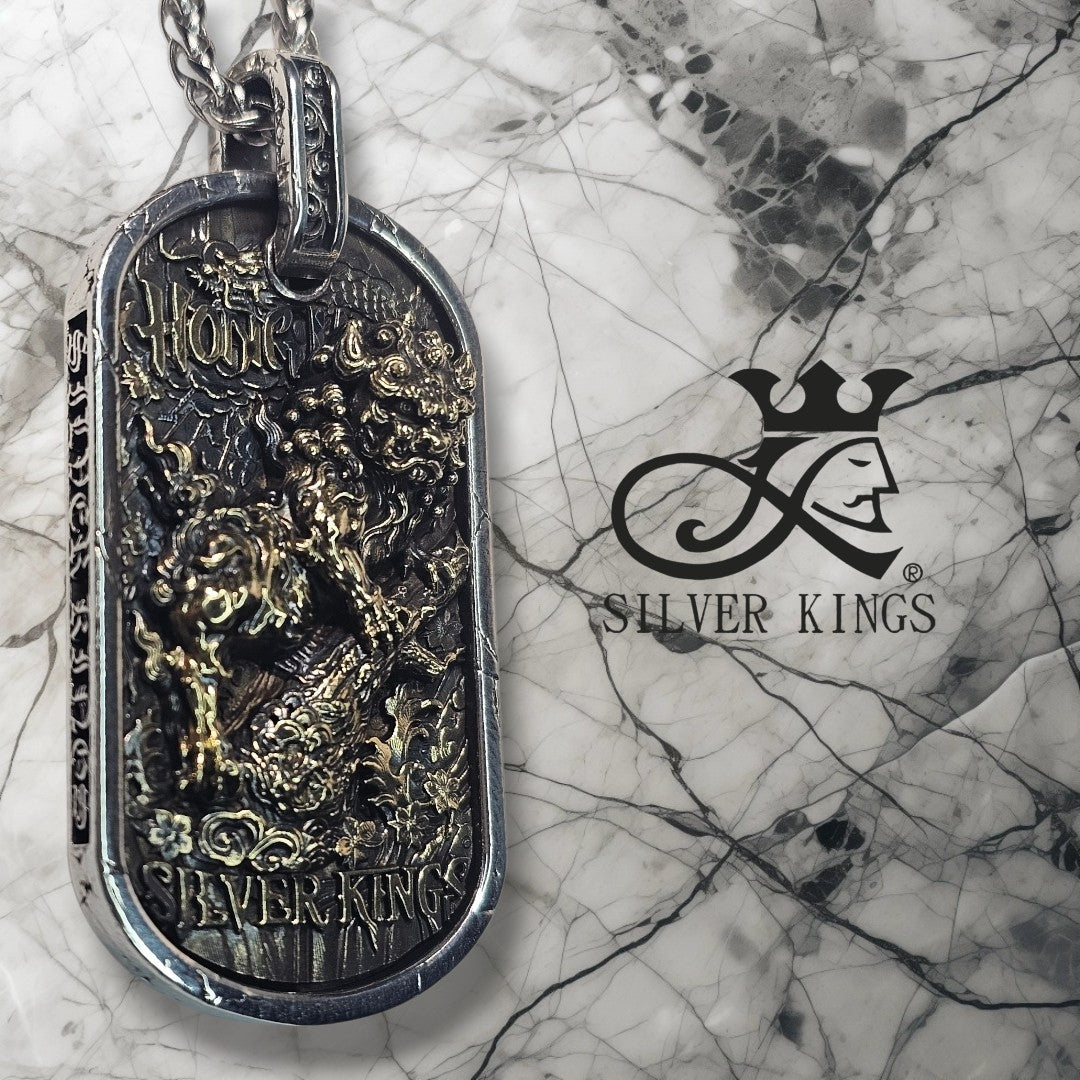 Lion Sight Pendant with Chain)