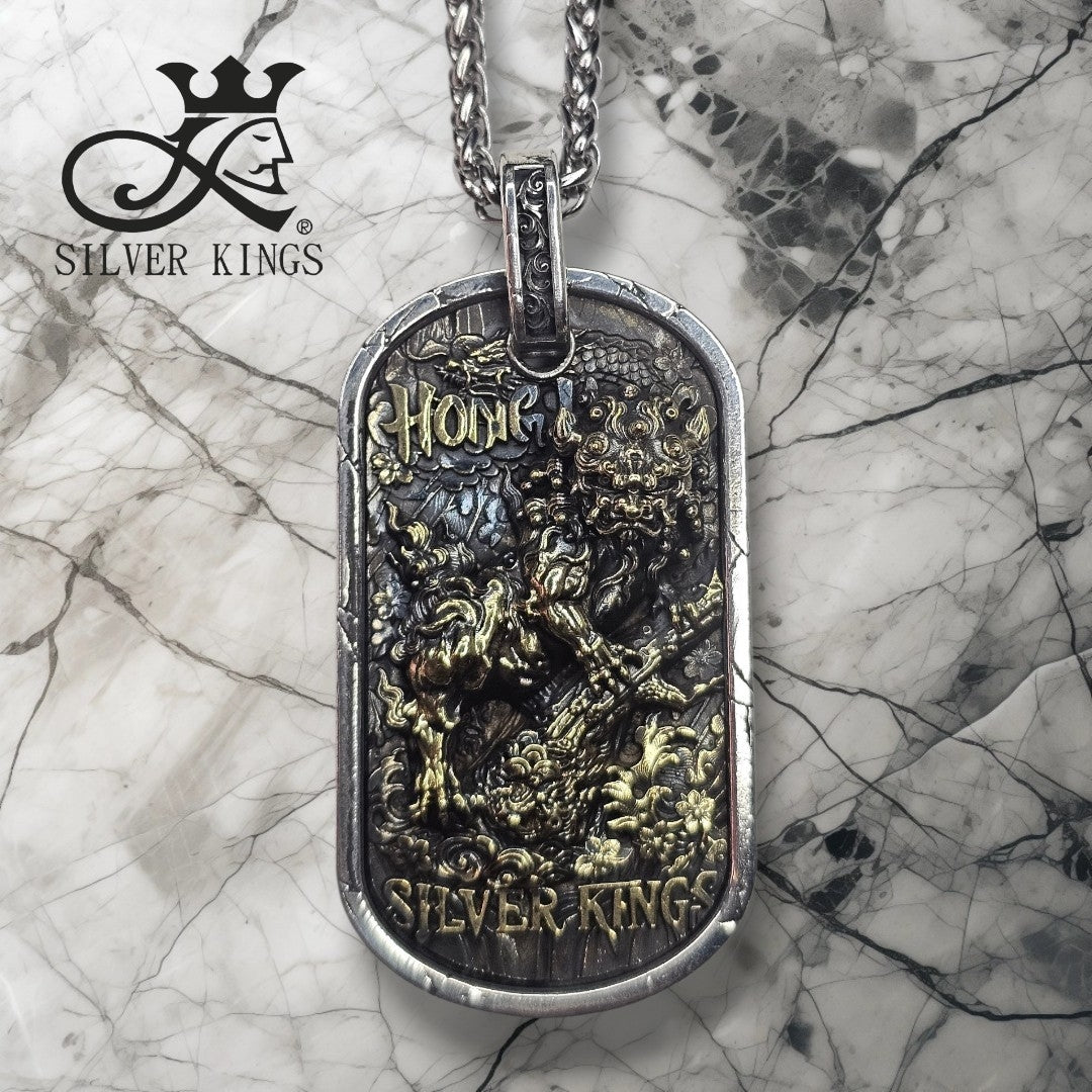 Lion Sight Pendant with Chain)